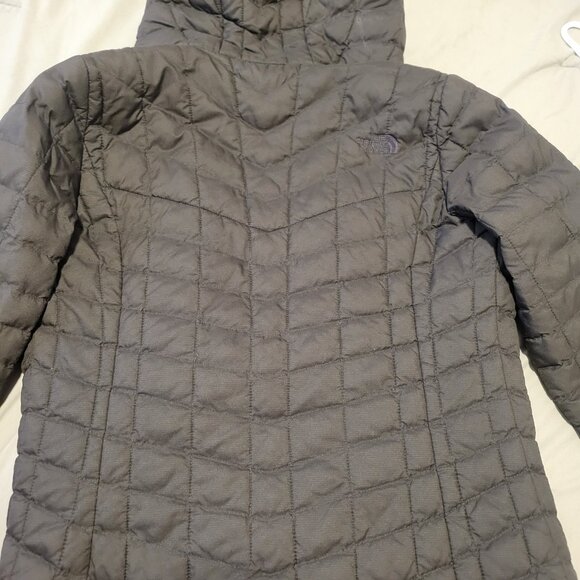 The North Face thermoball coat. XS - Picture 5 of 5